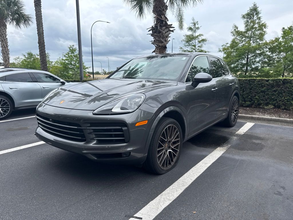 2023 Porsche Cayenne Platinum Edition's photo