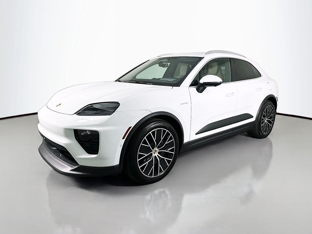 2024 Porsche Macan Base