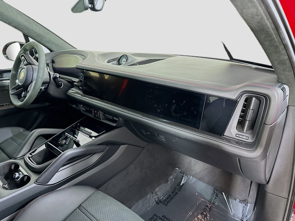 2025 Porsche Cayenne GTS - Photo 31
