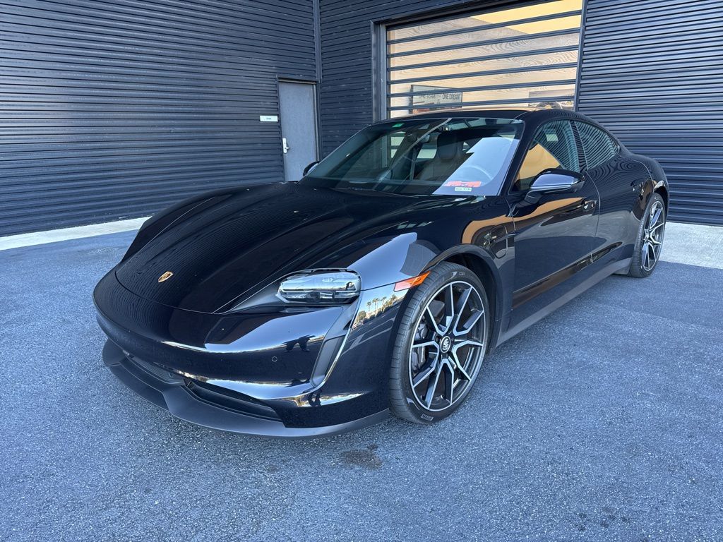 2023 Porsche Taycan Base's photo
