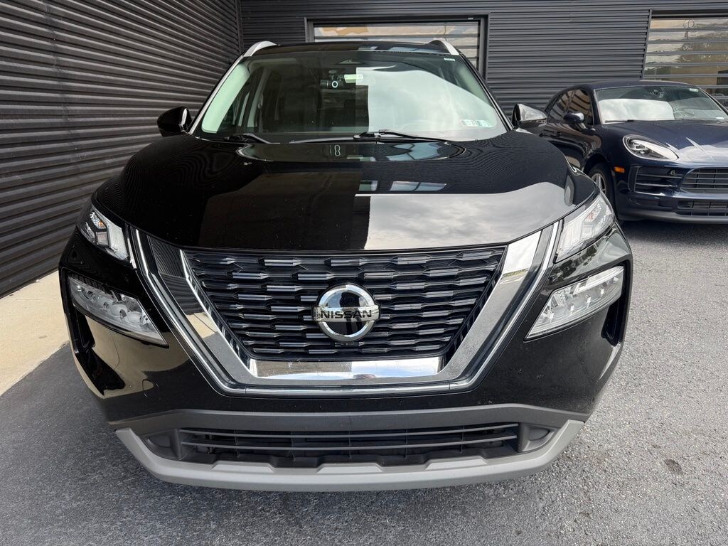 Used 2021 Nissan Rogue SV SUV