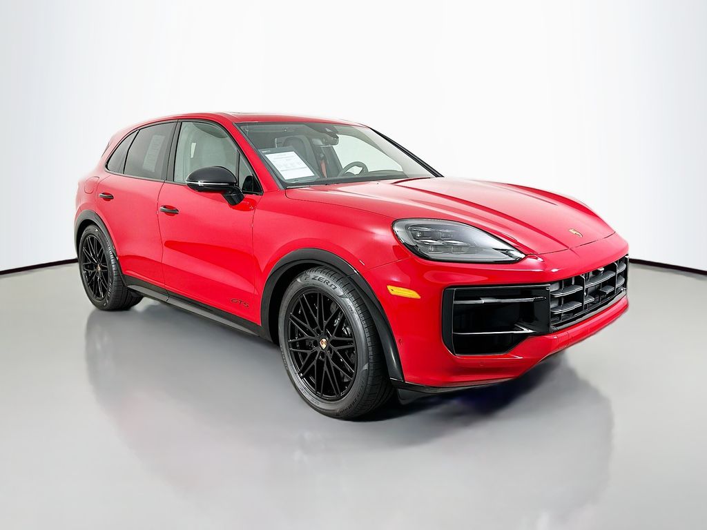 2025 Porsche Cayenne GTS - Photo 7