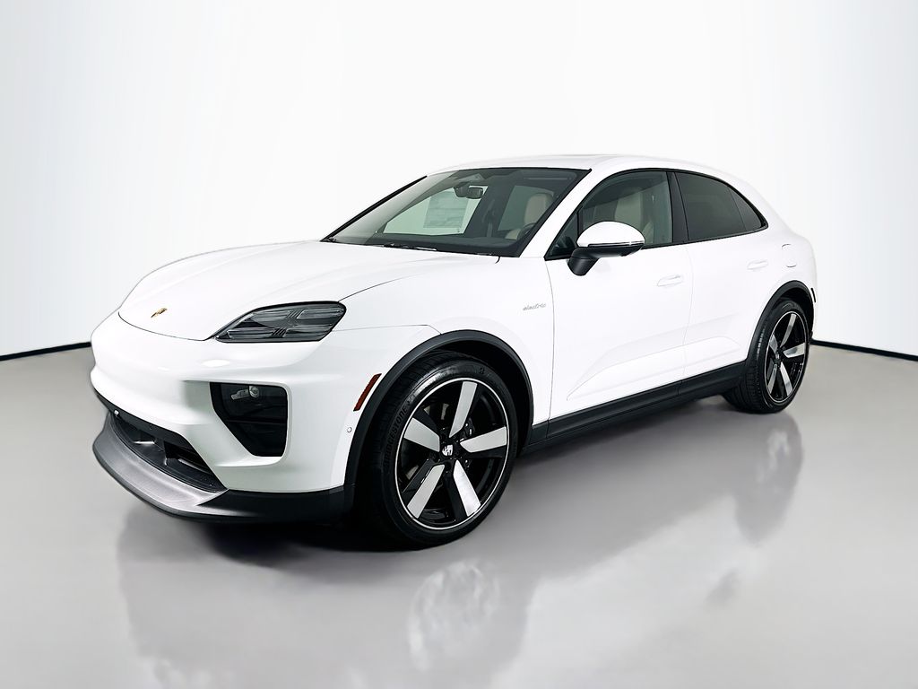 2026 Porsche Macan Base