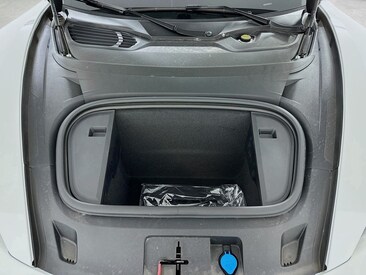 2025 Porsche Taycan 4S Sedan