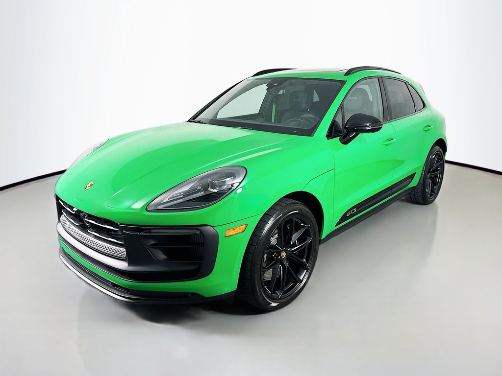 2026 Porsche Macan GTS's photo
