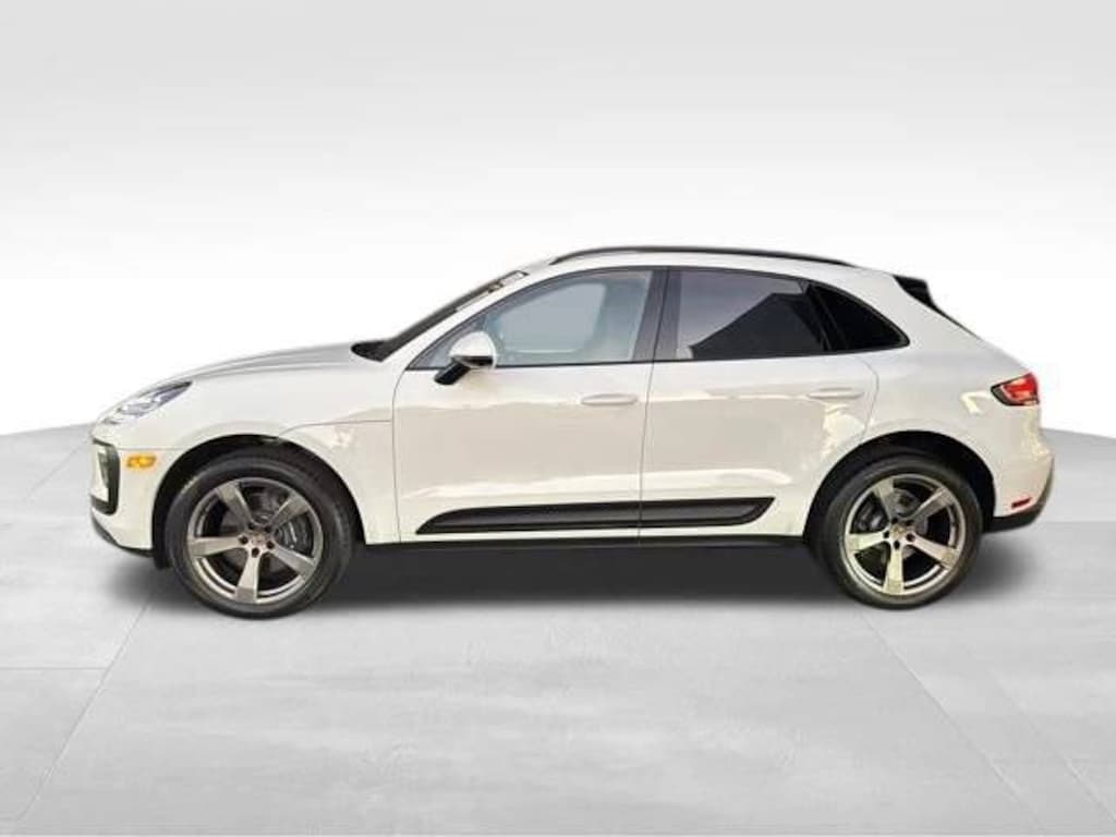 New 2025 Porsche Macan  SUV