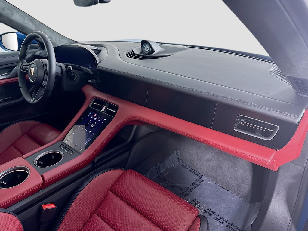 2026 Porsche Taycan S - Photo 32
