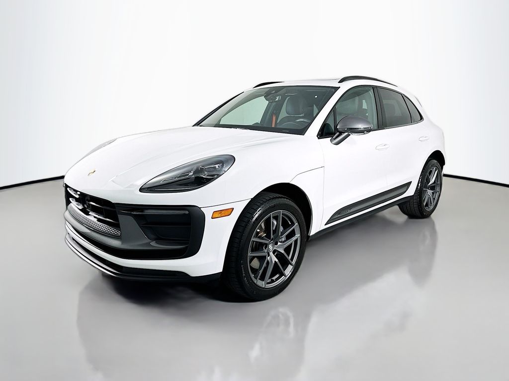2026 Porsche Macan T's photo