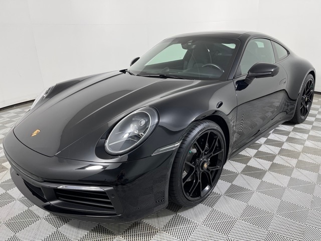 2022 Porsche 911 Carrera