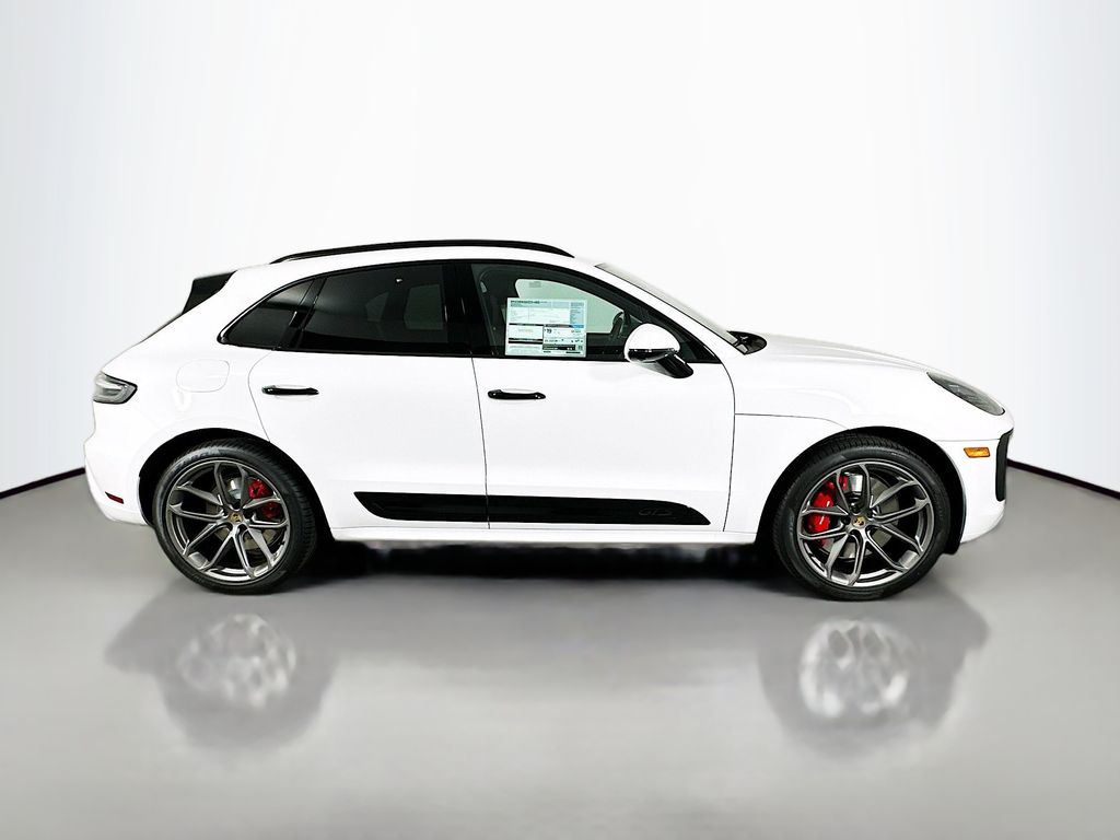 2026 Porsche Macan GTS - Photo 8