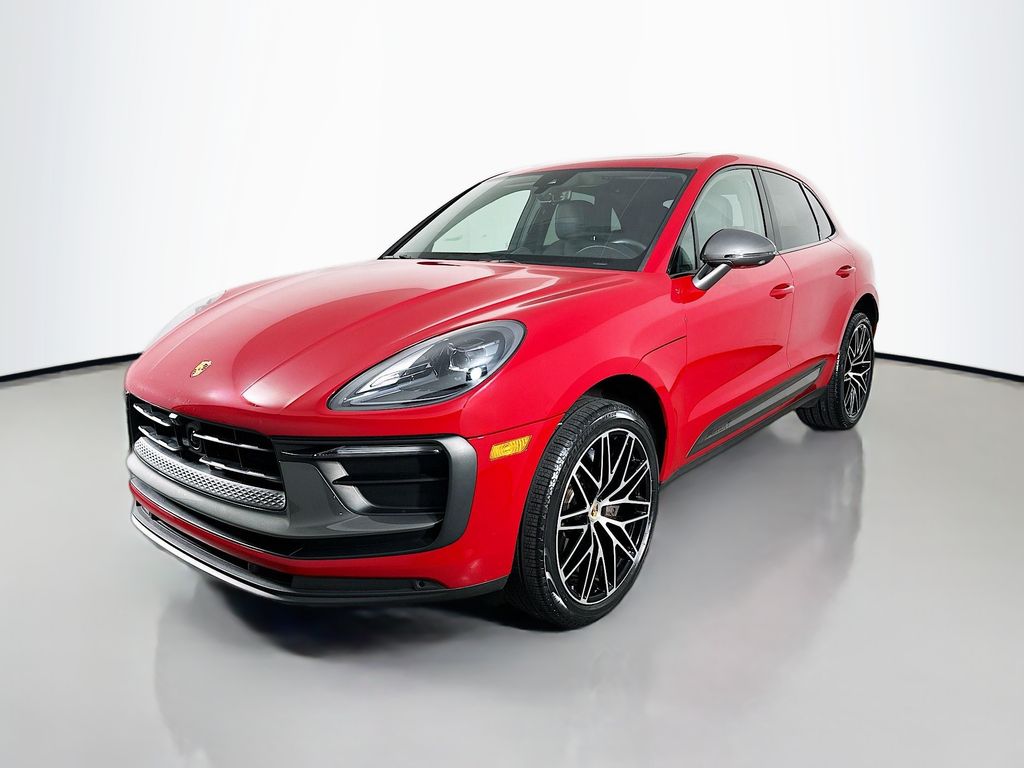 2024 Porsche Macan T's photo