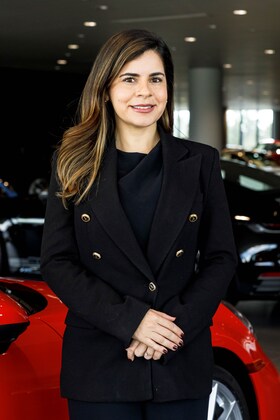 Staff member Clarissa Prado from ID_11028e8a7397