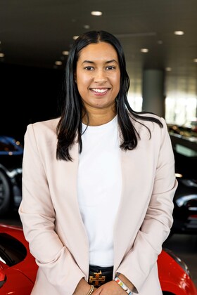 Staff member Melina Silverio from ID_04350cff8a9b