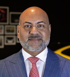 Staff member Raj Alexander from ID_11028e8a7397