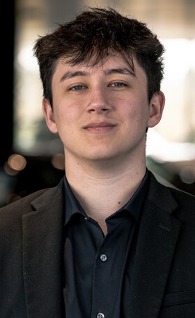 Staff member Pedro Murakami from ID_8db765d177eb
