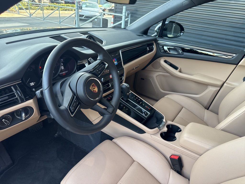 Certified 2025 Porsche Macan SUV