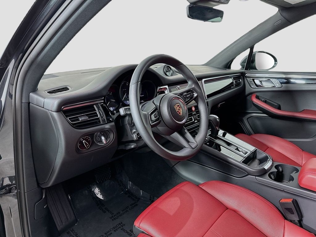 Certified 2025 Porsche Macan SUV