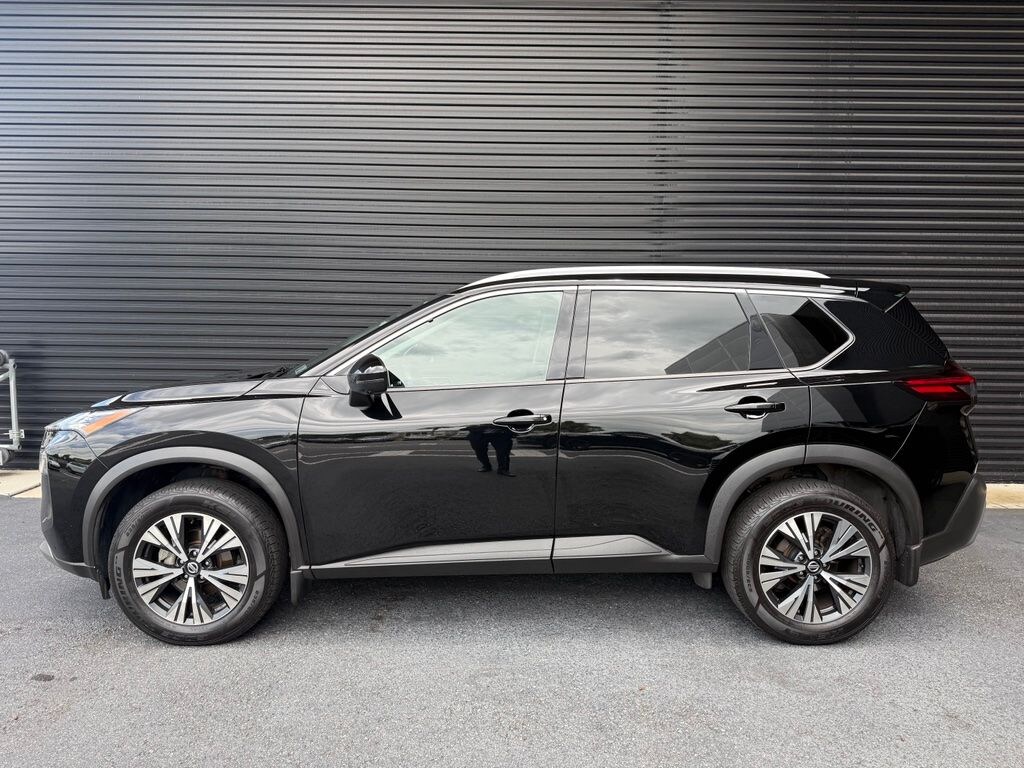 Used 2021 Nissan Rogue SV SUV