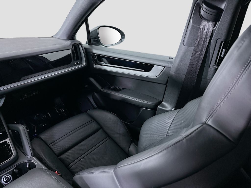 2025 Porsche Cayenne Coup E-Hybrid - Photo 26