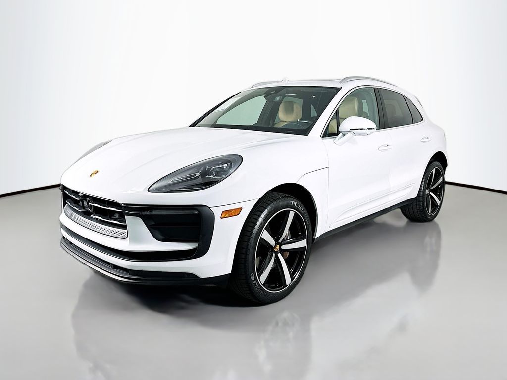 2023 Porsche Macan -'s photo