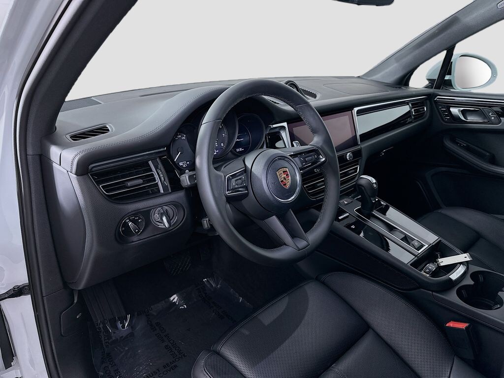 New 2025 Porsche Macan SUV
