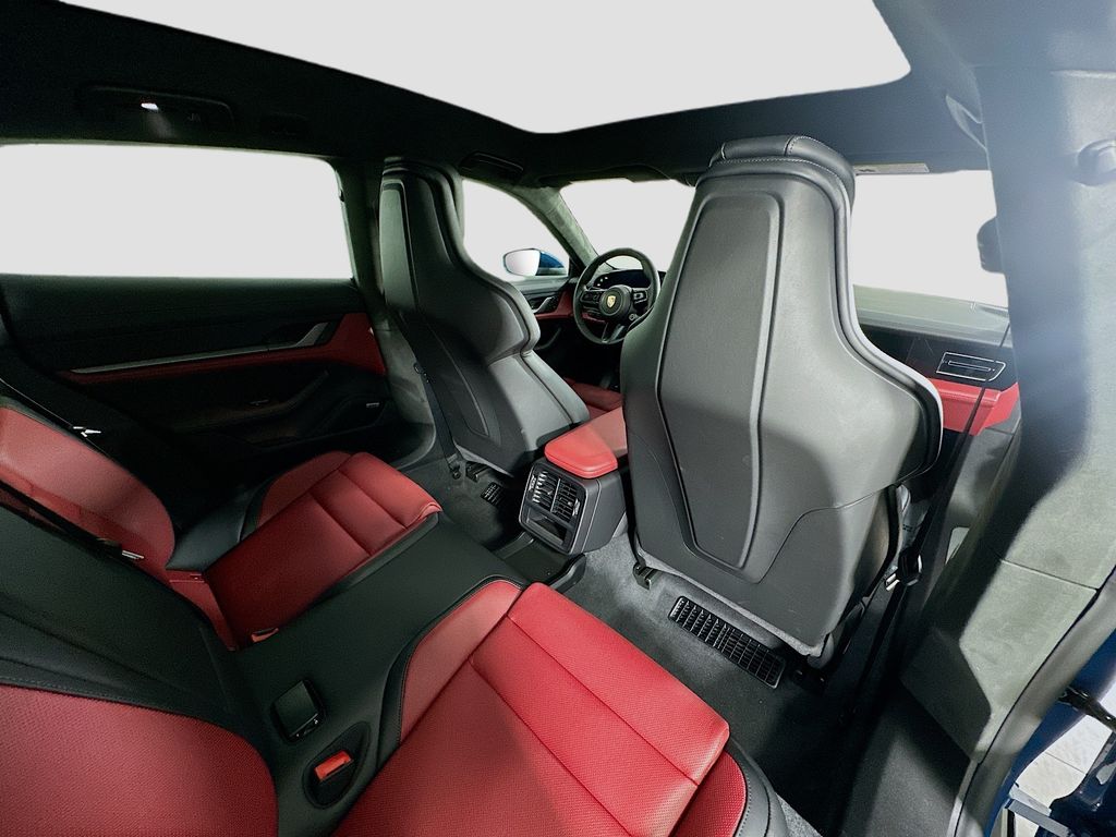 2026 Porsche Taycan S - Photo 30