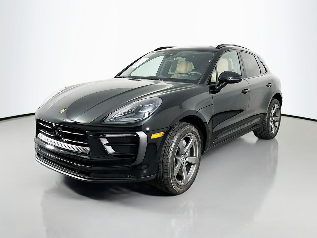 2025 Porsche Macan T's photo