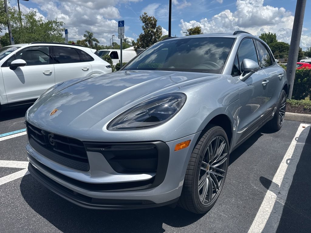 2026 Porsche Macan's photo