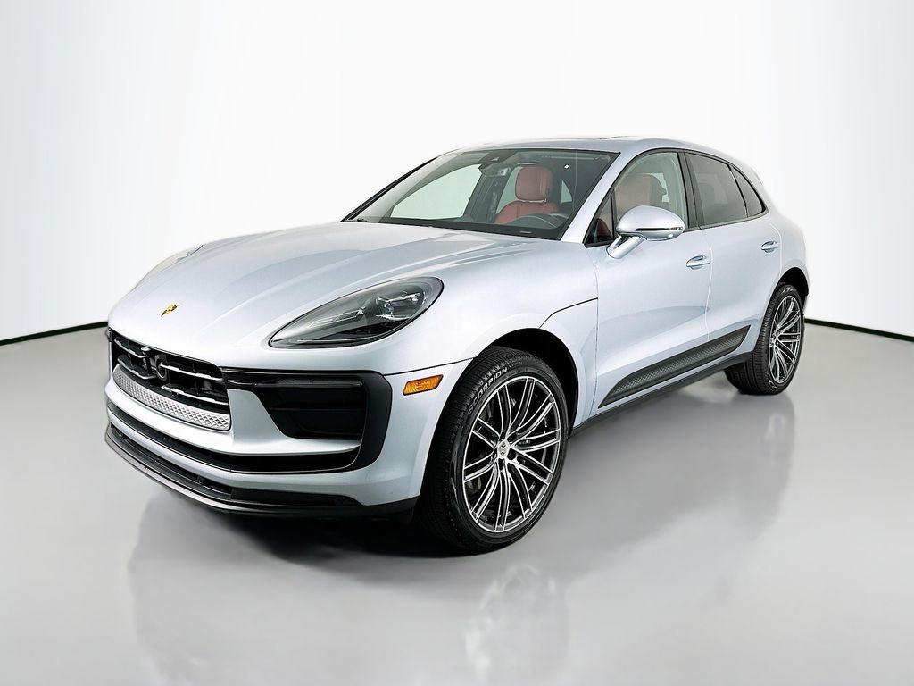 2025 Porsche Macan's photo