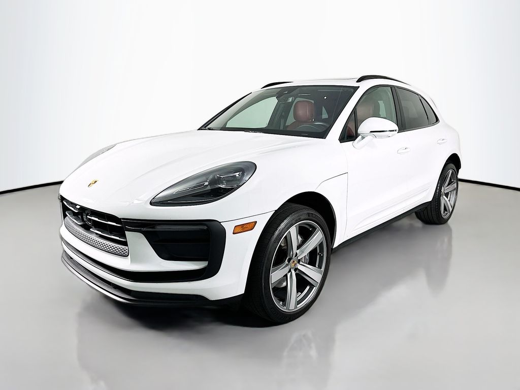 2024 Porsche Macan -'s photo