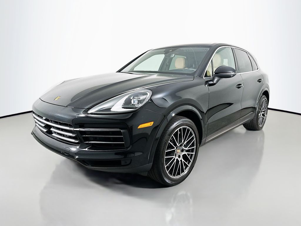 2023 Porsche Cayenne Platinum Edition's photo
