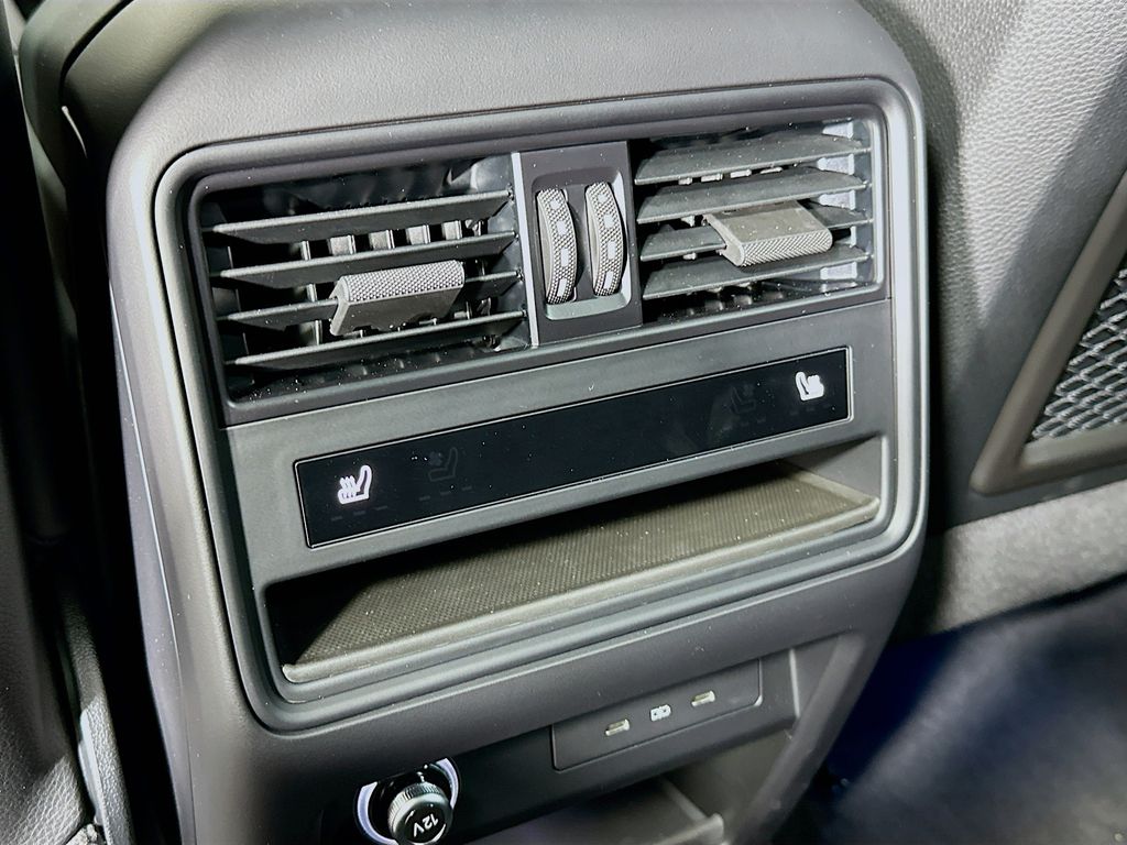 2025 Porsche Cayenne GTS - Photo 27