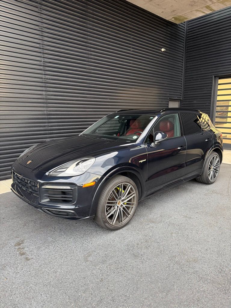 2019 Porsche Cayenne E-Hybrid's photo