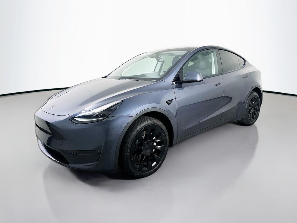 2023 Tesla Model Y Long Range's photo