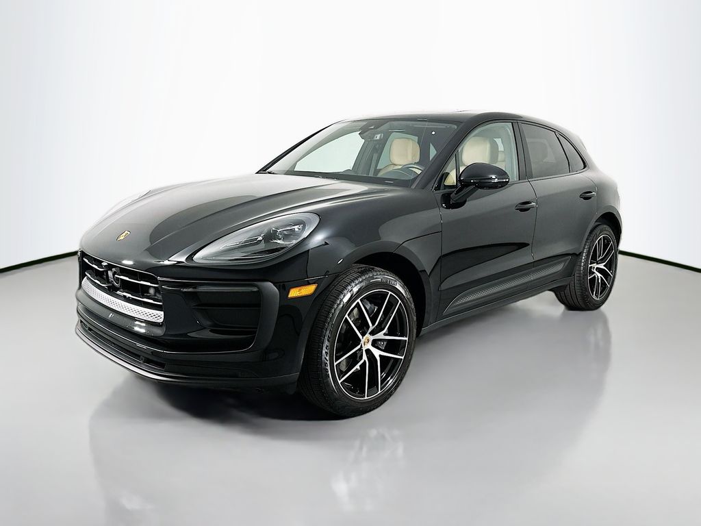 2025 Porsche Macan T's photo