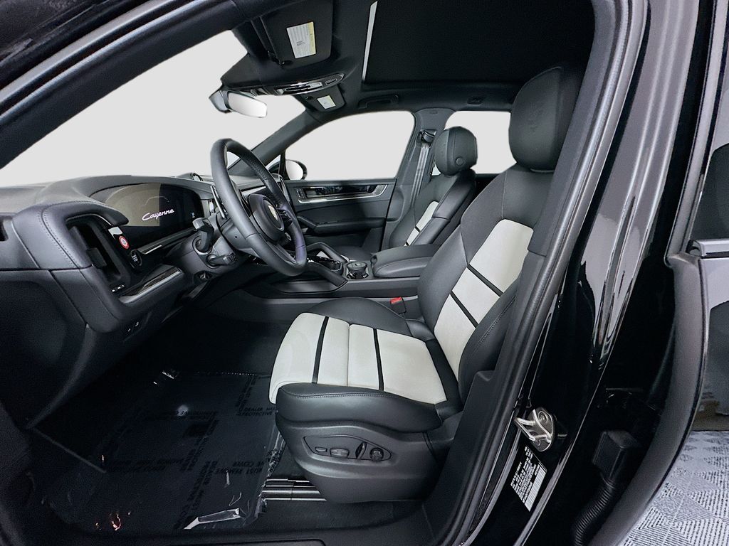 2026 Porsche Cayenne Base - Photo 5