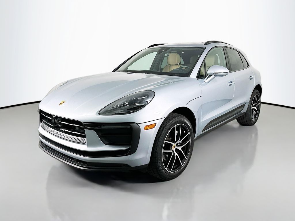 2025 Porsche Macan T's photo