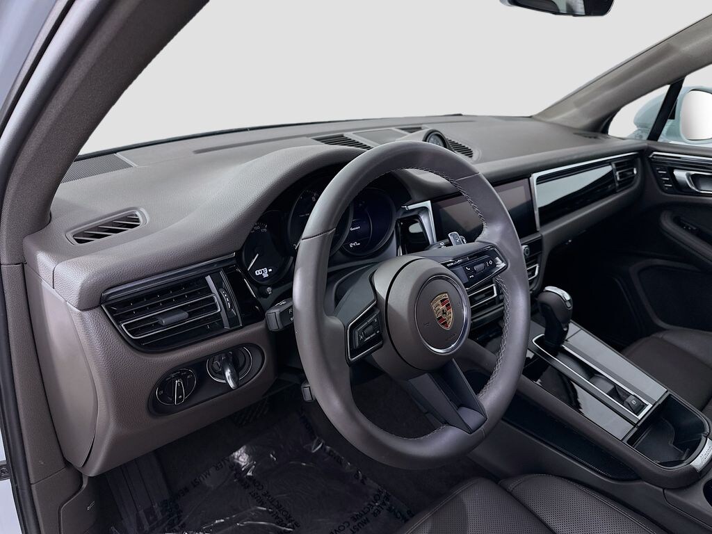 New 2025 Porsche Macan SUV