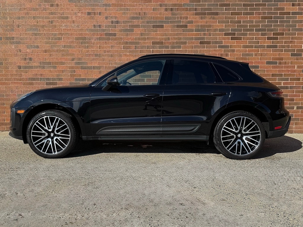 Certified 2022 Porsche Macan SUV