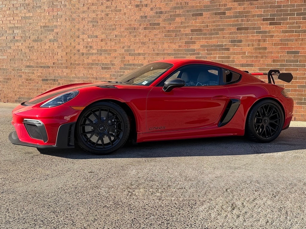 2025 Porsche 718 GT4 RS's photo
