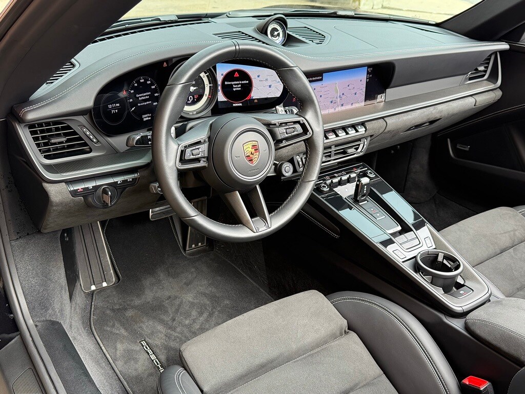 2023 Porsche 911 4S 4 GTS photo 4