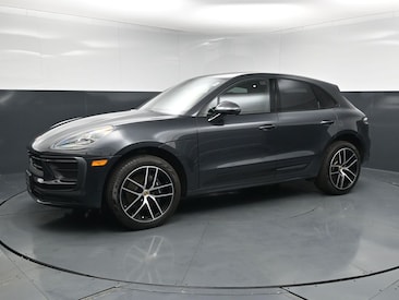 2025 Porsche Macan SUV