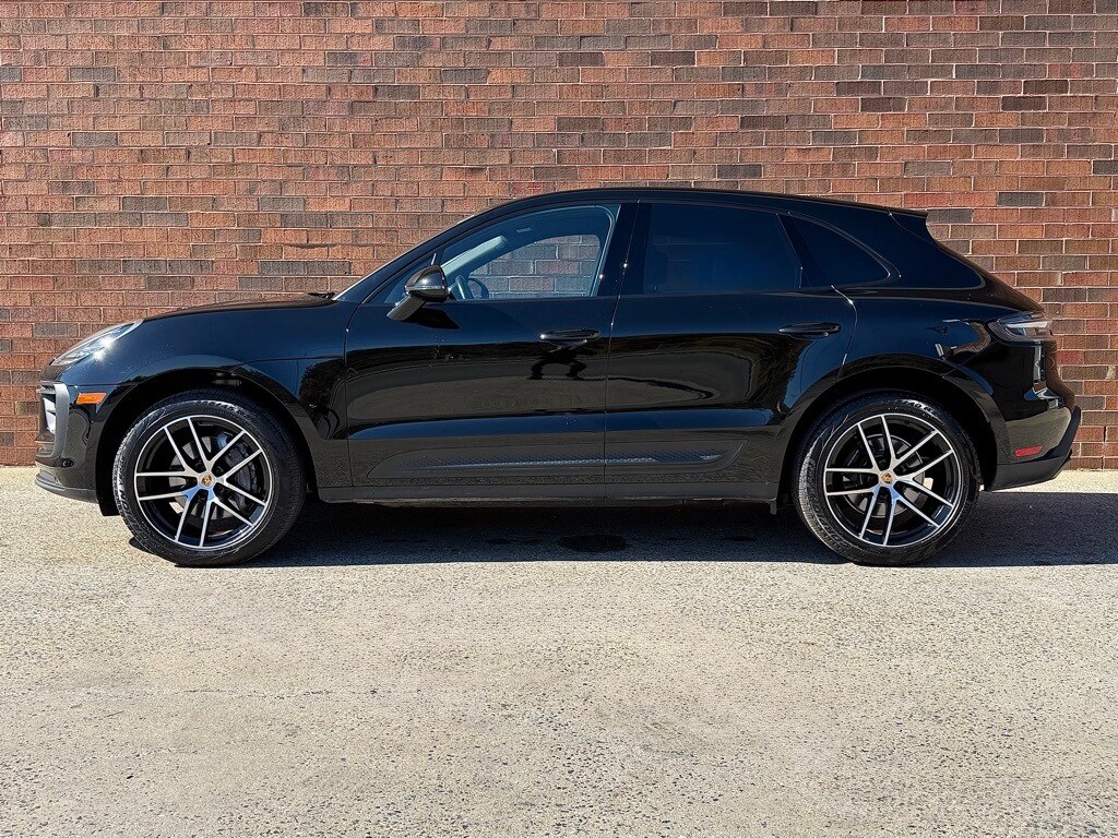 Certified 2024 Porsche Macan  SUV