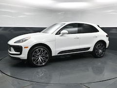 2026 Porsche Macan SUV