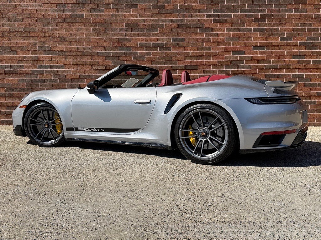 2024 Porsche 911 Turbo S Cabriolet photo 3