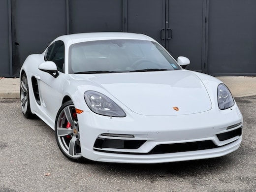 Find Your 2024 Porsche 718 Cayman in Freeport, New York