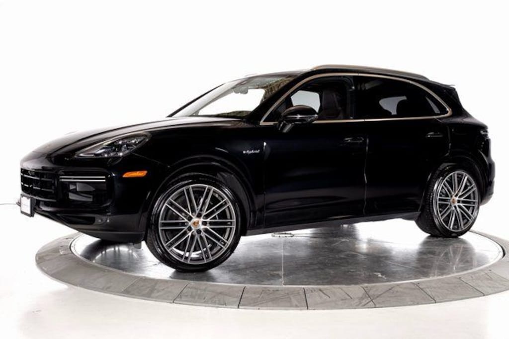 Used 2022 Porsche Cayenne E-Hybrid Turbo S SUV