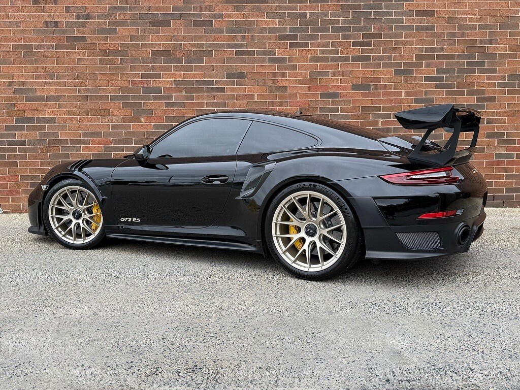 2018 Porsche 911 GT2 RS photo 3