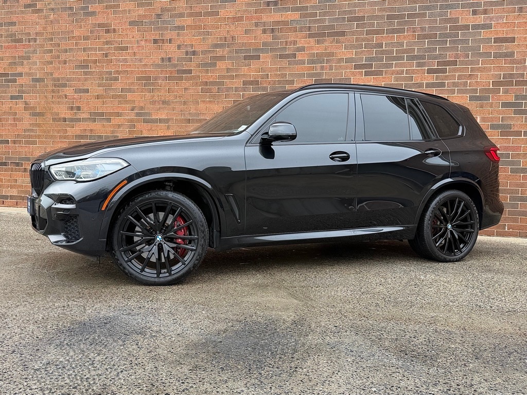 2022 BMW X5 M50i