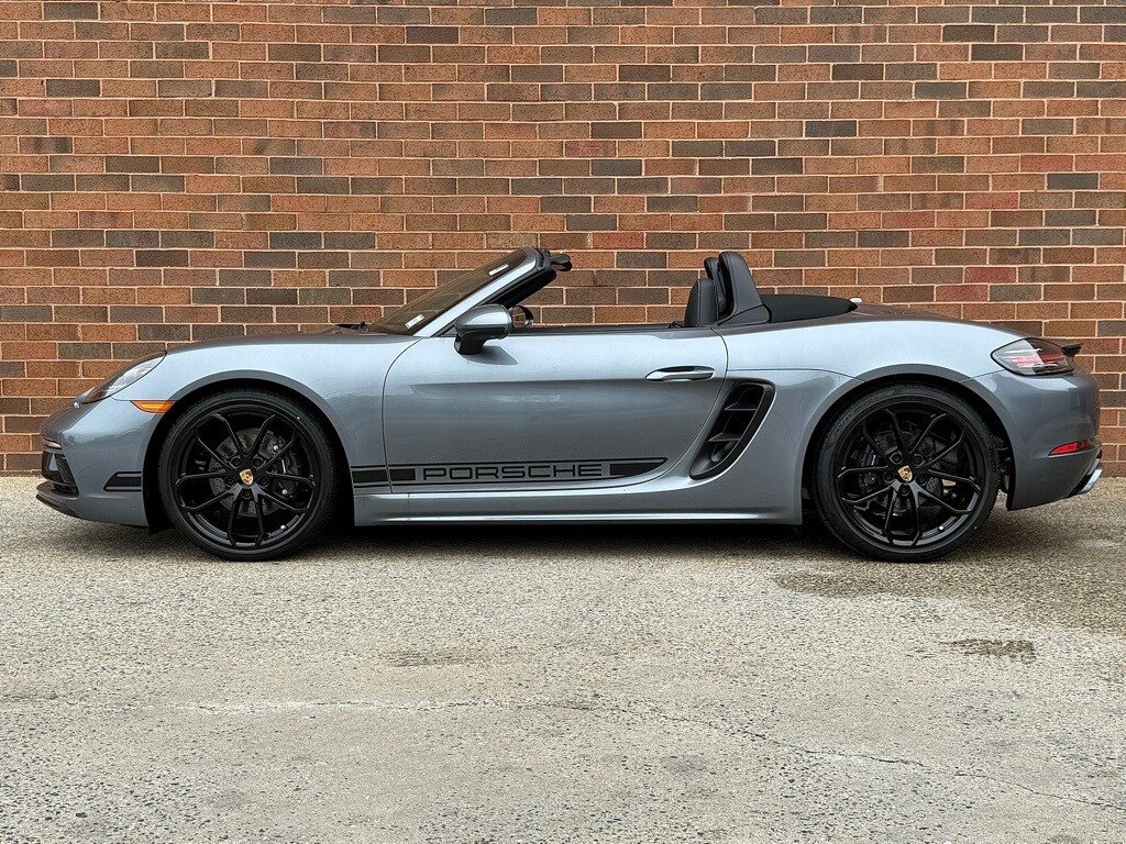 2025 Porsche Boxster Base photo 2